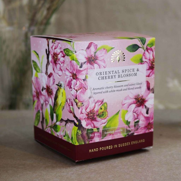 The English Soap Company Scented Vegan Soya Wax Candle - Oriental Spice and Cherry Blossom 170 ml